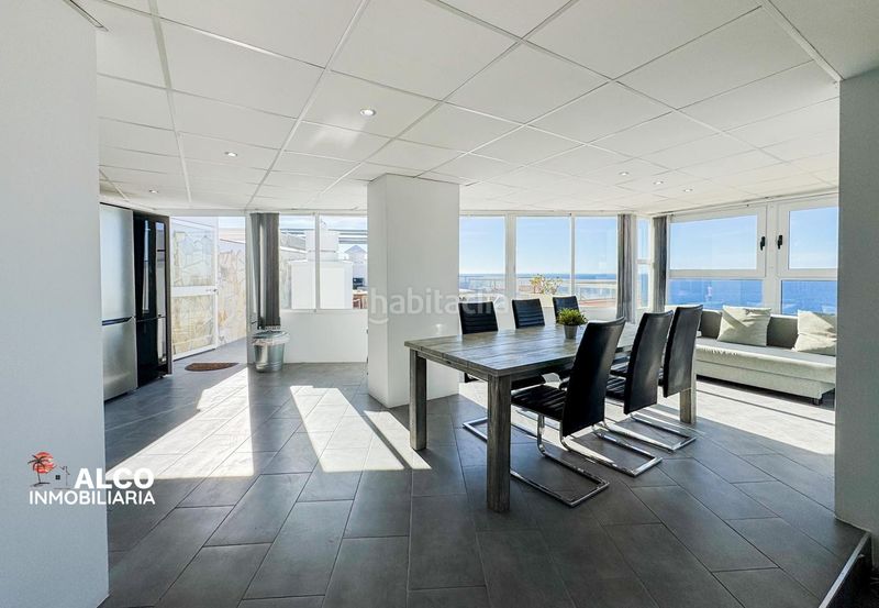 Foto c08f3a35-6c93-4a7e-a854-e6c0723e4360. Àtic a Centro Internacional Torrox