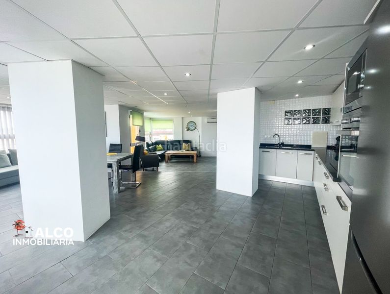 Foto d972d140-f924-43f5-868c-8ca43c824431. Àtic a Centro Internacional Torrox