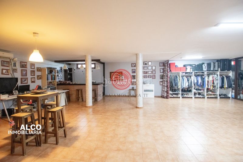 Foto ff541bca-6baf-4d5c-b6ae-2d9308c74ccc. Chalet avec parking piscine dans Urbanización Santa Rosa Torrox
