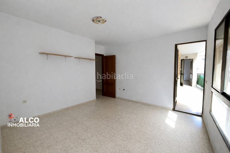 Foto dbc614d6-3cb4-4f0b-ae9b-c48ad70c6f48. Pis a morche el 99 a Caleta de Velez