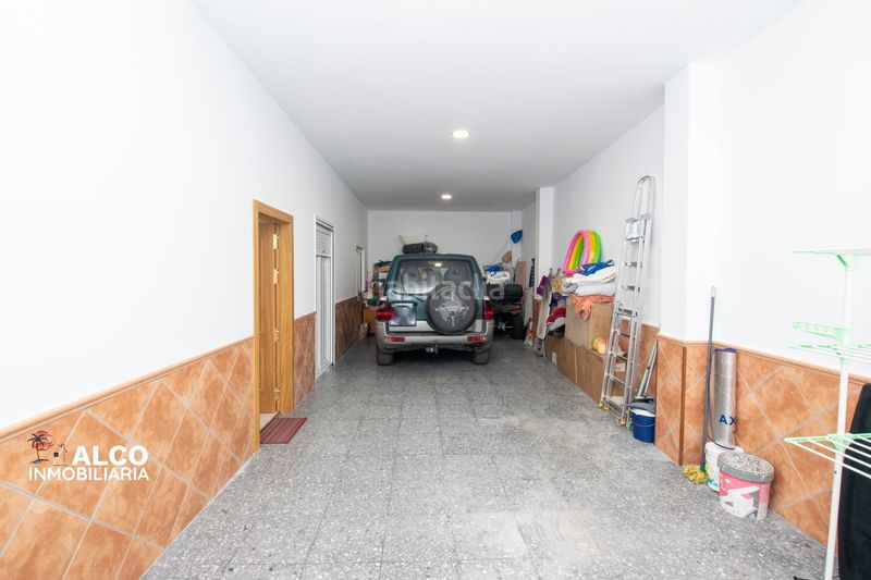 Foto 94ddd7f1-8bb6-4262-b917-b7866830e022. Chalet avec parking dans Urbanización Santa Rosa Torrox