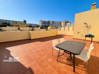 Dúplex  Rincon de la victoria 4. Magnífico dúplex de 2 dormitorios totalmente amueblado y equipad