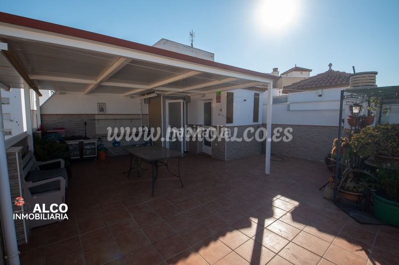Foto df53d42b-4ca0-4d0c-a4fa-e7c993b218b5. Duplex with parking in El Morche Torrox