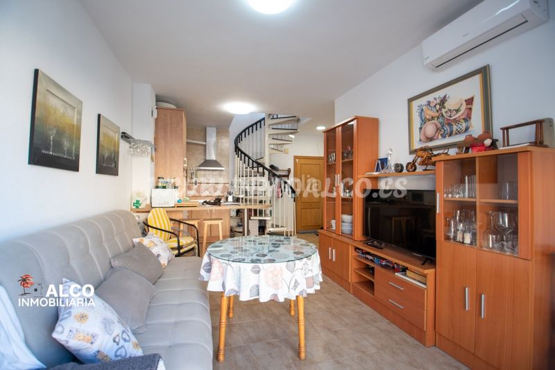 Foto e9eecb02-bc9f-4f78-ad89-be9bf80b2e09. Duplex with parking in El Morche Torrox
