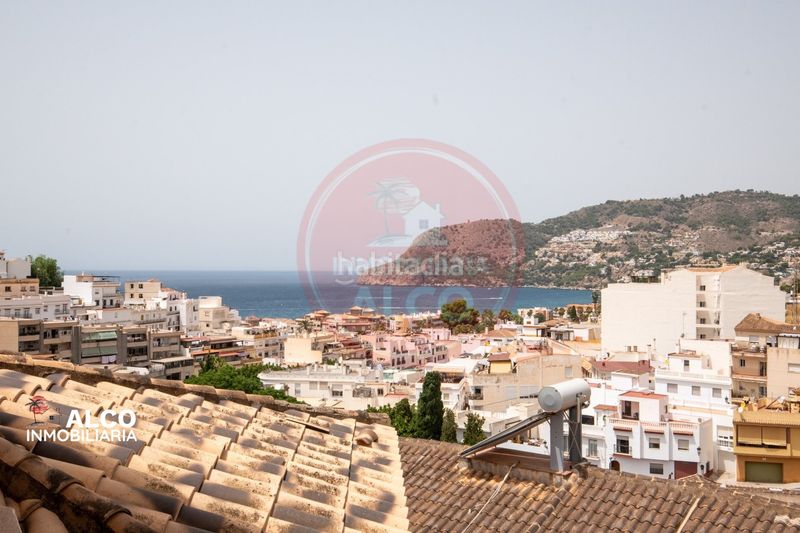 Foto d7a6d505-9347-446b-a76f-108e1f2baa9c. Casa adossada a La Herradura Almuñécar