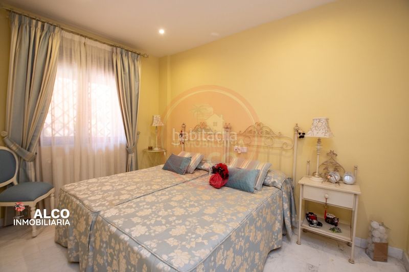 Foto 436423bb-a9e6-4d3c-aeed-a8f482a83b04. Casa aparellada amb aparcament piscina a Playa de Granada Motril