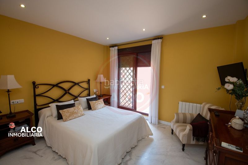 Foto 73d18c76-eeed-408d-99e6-10855f4b508f. Casa aparellada amb aparcament piscina a Playa de Granada Motril