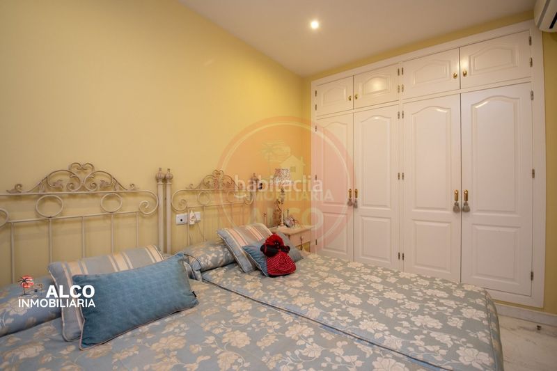 Foto bb188e43-4ebd-493f-8c97-bed1c530558f. Casa aparellada amb aparcament piscina a Playa de Granada Motril