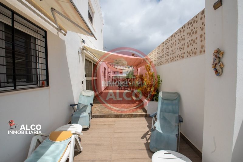 Foto 5aff43ed-f6a7-4982-9a0b-b47ca87dea7d. Xalet amb aparcament piscina a Urbanización Santa Rosa Torrox