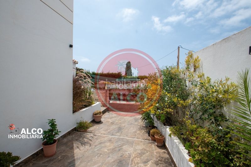 Foto fe15bba1-e49c-4124-97bc-b670a150f777. Xalet amb aparcament piscina a Urbanización Santa Rosa Torrox