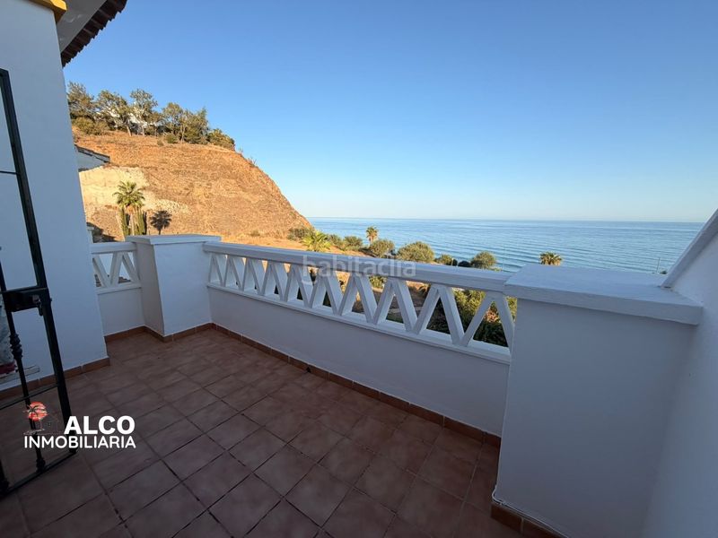 Foto a5b7d345-b191-4287-b969-f7b92669c439. Casa adossada amb aparcament a El Peñoncillo Torrox
