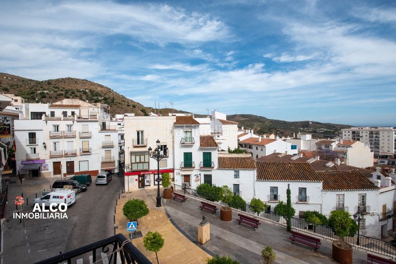 Foto fb86e62a-126a-4216-9c42-8f5d383c7e7f. Pis a Torrox pueblo Torrox