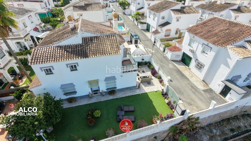 Foto f4b1b2da-71c8-4e6e-a39d-8e5603044e61. Xalet amb aparcament piscina a Torrox park Torrox