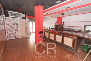 Local Comercial en Avenida de Italia