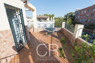 Maison jumelée  Calle cristóbal de morales. Amplia casa con terraza