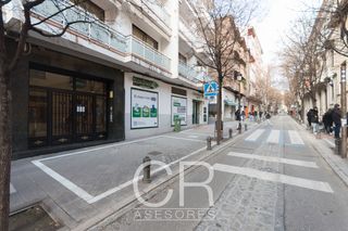 Affitto Appartamento  Calle tablas. Piso muy amplio en el centro - 5 habitaciones y garaje doble