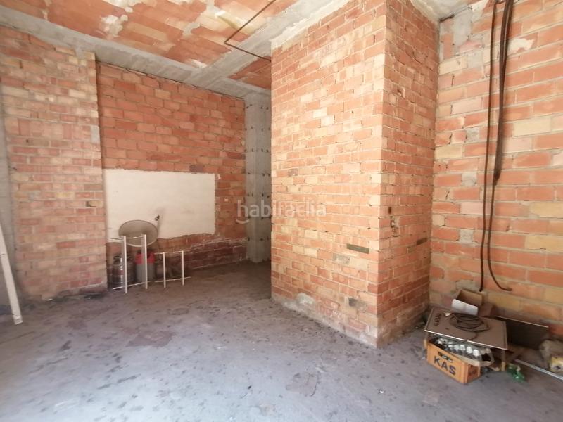 Foto c7fd72f1-dc80-4d8f-930a-dc85fa421817. Geschäftsraum in calle torre de la vela 7 in Castaño - Mirasierra Granada