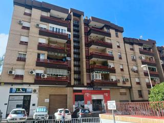 Etagenwohnung  Calle escultor lópez azaústre 10. Piso junto parque de las ciencias (granada)