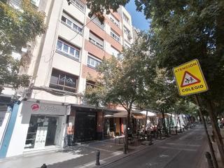Appartement  Calle tablas 16. Venta de piso en granada centro