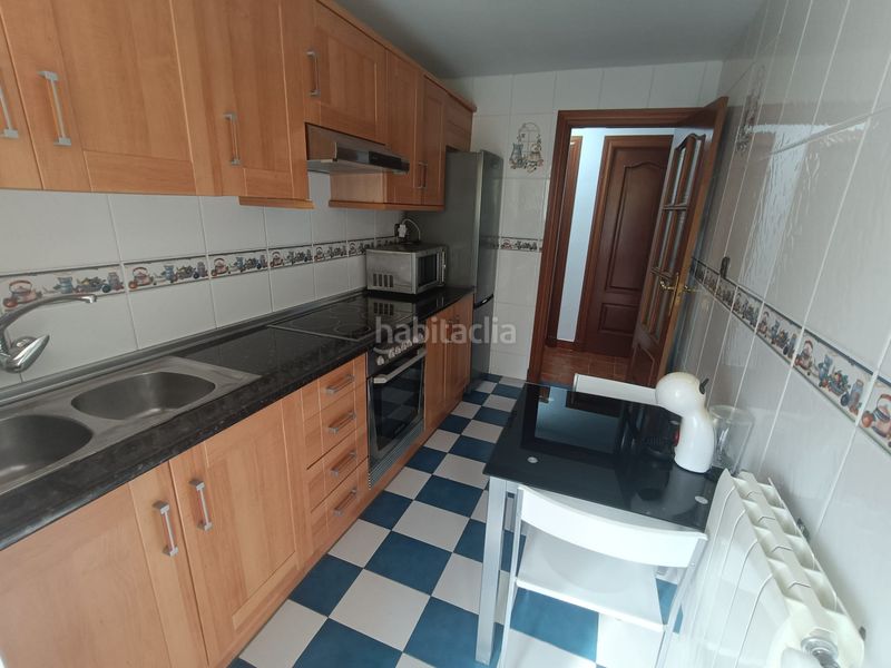 Foto 15ab8de4-ab1e-476f-be53-ac4a49911290. Affitto appartamento in calle pianista rosa sabater 14 in Granada