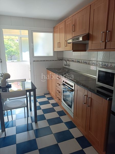 Foto f354d97f-3de2-4325-8291-642fe03a0451. Affitto appartamento in calle pianista rosa sabater 14 in Granada