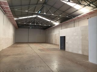 Affitto Capannone industriale  Calle huelma. Naves en alquiler en calle frailes