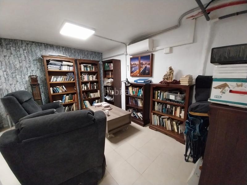Foto 6646df2a-c267-403c-9d52-ca42aa3ab0f1. Casa adosada se vende espectacular vivienda ideal para familias que buscan espacio. en Jaén