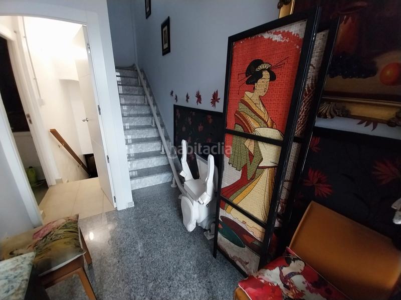 Foto be2e40bf-059f-4b95-aaf2-30c54b6c41ab. Casa adosada se vende espectacular vivienda ideal para familias que buscan espacio. en Jaén