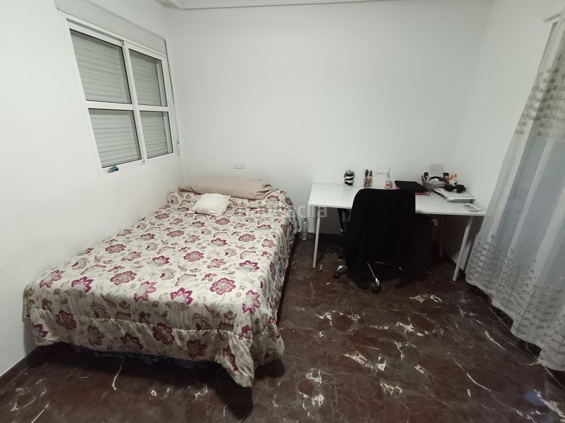 Foto 4d737cb2-a512-4a3f-8af1-572a3ec49a95. Piso ¡descubre tu nuevo hogar en este acogedor piso, ideal para inversion! en Jaén