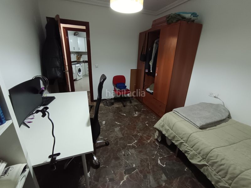 Foto cabb2b79-d4b2-4a66-a368-4b4882a6d34f. Piso ¡descubre tu nuevo hogar en este acogedor piso, ideal para inversion! en Jaén