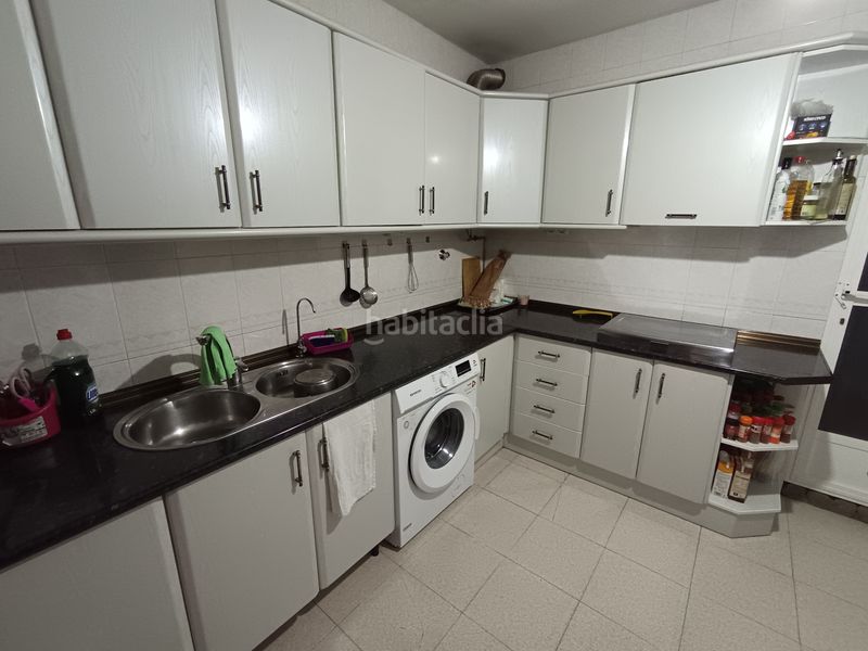 Foto ddb65869-4e1f-4c52-b131-7b359a3899d8. Piso ¡descubre tu nuevo hogar en este acogedor piso, ideal para inversion! en Jaén