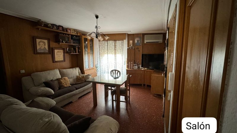 Foto 3d690b7a-1165-419d-9795-7be6049c4635. Duplex with fireplace heating in Ctra. Circunvalación - La Magdalena Jaén