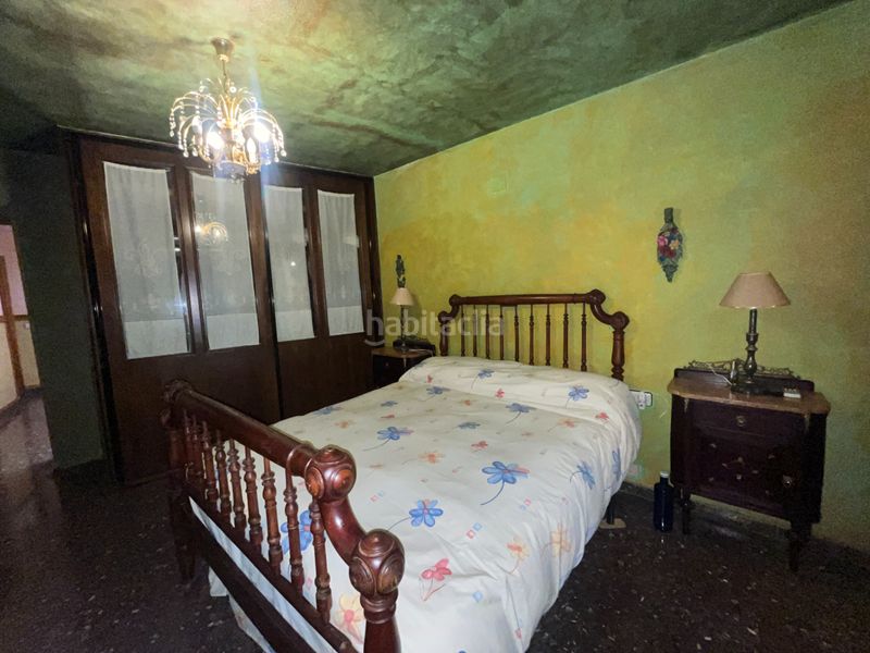 Foto 7fa2b3e3-abe6-447a-b658-d1cf2e00f15d. Casa adossada amb xemeneia calefacció a San Ildefonso - Catedral Jaén