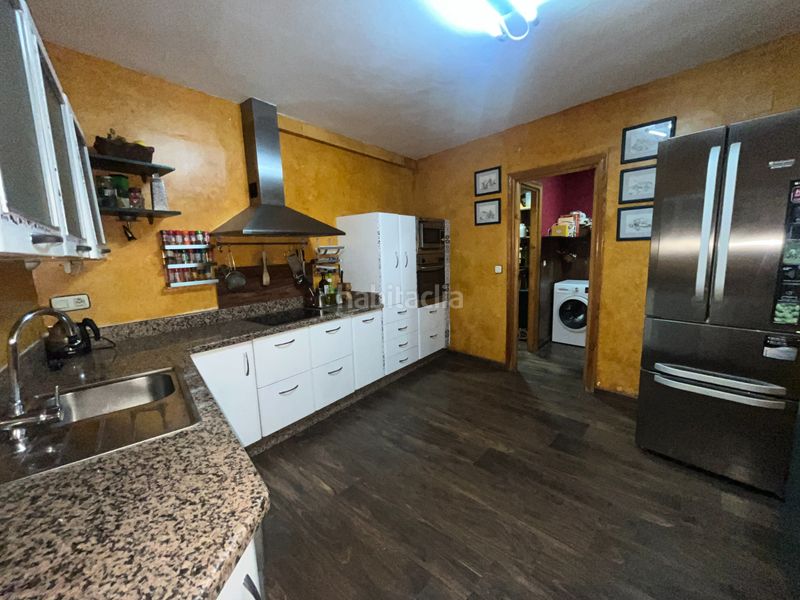 Foto 82a2a593-8597-47da-93e0-f137900b2c1e. Casa adossada amb xemeneia calefacció a San Ildefonso - Catedral Jaén