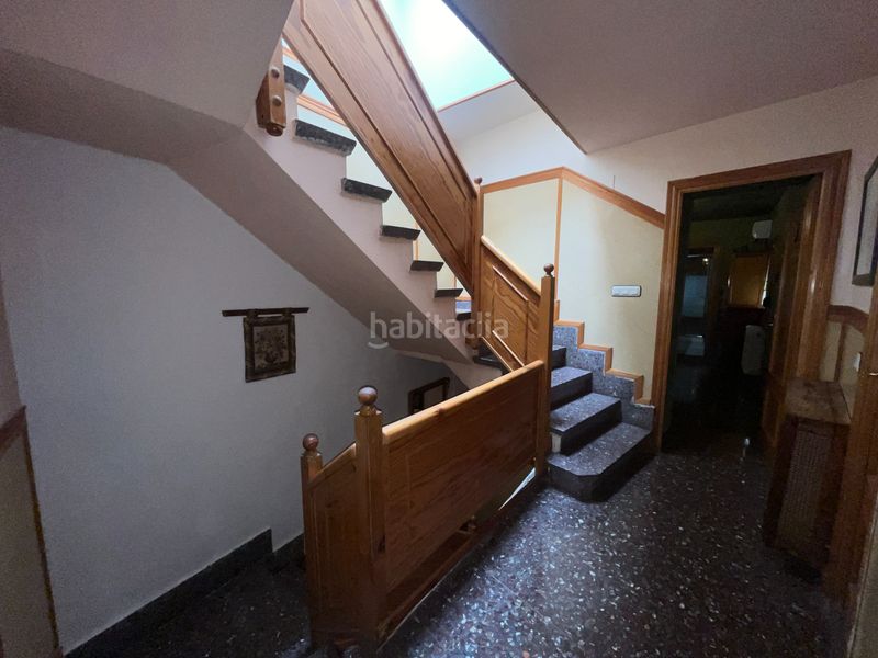 Foto b8d90fc8-08a8-424d-ac54-5e69a731375c. Casa adossada amb xemeneia calefacció a San Ildefonso - Catedral Jaén