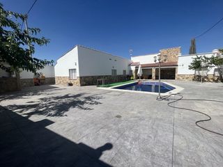 Chalet  Avenida de madrid