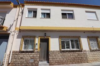 Maison  C/ jose antonio, 46 / 97 esc 1, 00a. Casa de pueblo para entrar a vivir
