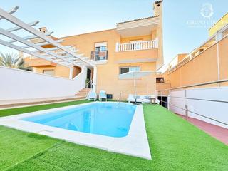 Casa aparellada a Huércal de Almería. Se vende espectacular triplex adosado en el potro, huercal de al