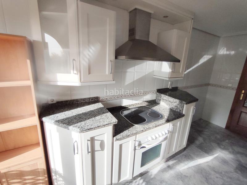 Foto ec3f5d3c-e03d-4b1c-b106-9f540a815944. Location appartement avec chauffage parking piscine dans Córdoba