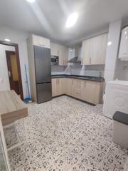 Affitto Appartamento in Sta. Marina - San Andrés - San Pablo - San Lorenzo. Alquiler de piso