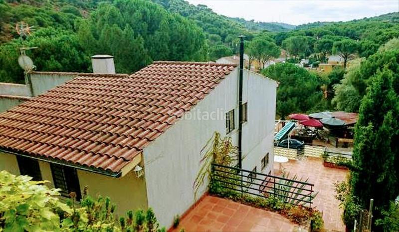 Foto 3035bdea-50e5-4d10-a405-fe3d3251a561. Casa aparellada amb xemeneia calefacció aparcament piscina a Córdoba