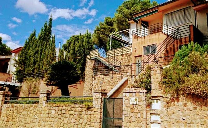 Foto 9b36f93a-66f7-4765-a764-19a364b0ee4c. Casa aparellada amb xemeneia calefacció aparcament piscina a Córdoba