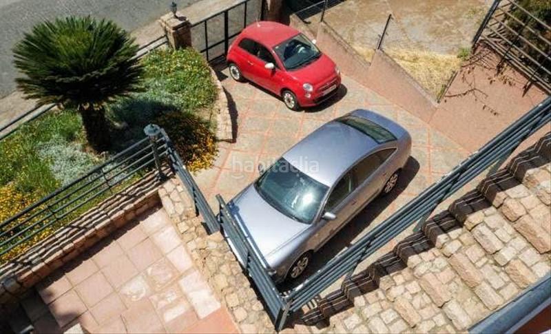 Foto a18aff92-2373-4327-8d6f-f09559882631. Casa aparellada amb xemeneia calefacció aparcament piscina a Córdoba