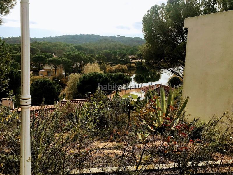 Foto c5c33bb8-f565-4ba0-9e0f-d2748eedd009. Casa aparellada amb xemeneia calefacció aparcament piscina a Córdoba