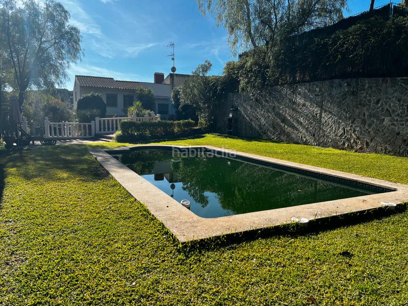 Foto 0cf8b662-b2b3-4475-8e2f-445f7cb8cb86. Casa aparellada amb xemeneia calefacció aparcament piscina a Córdoba