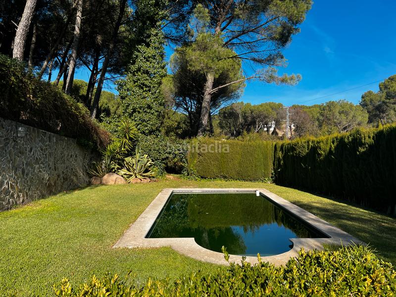 Foto 2d0425df-146e-43b7-bae6-fcb1d9579771. Casa aparellada amb xemeneia calefacció aparcament piscina a Córdoba