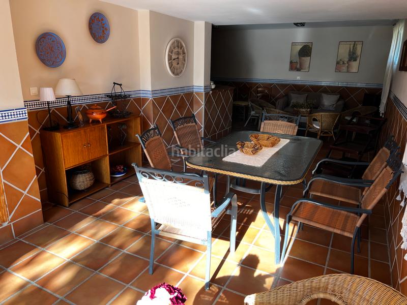 Foto 427e143c-73f2-4678-aacd-30041d4b2109. Casa aparellada amb xemeneia calefacció aparcament piscina a Córdoba