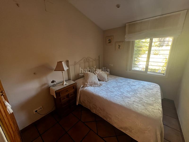 Foto 4bef853b-22a5-4f15-8c27-fb85bef9c825. Casa aparellada amb xemeneia calefacció aparcament piscina a Córdoba