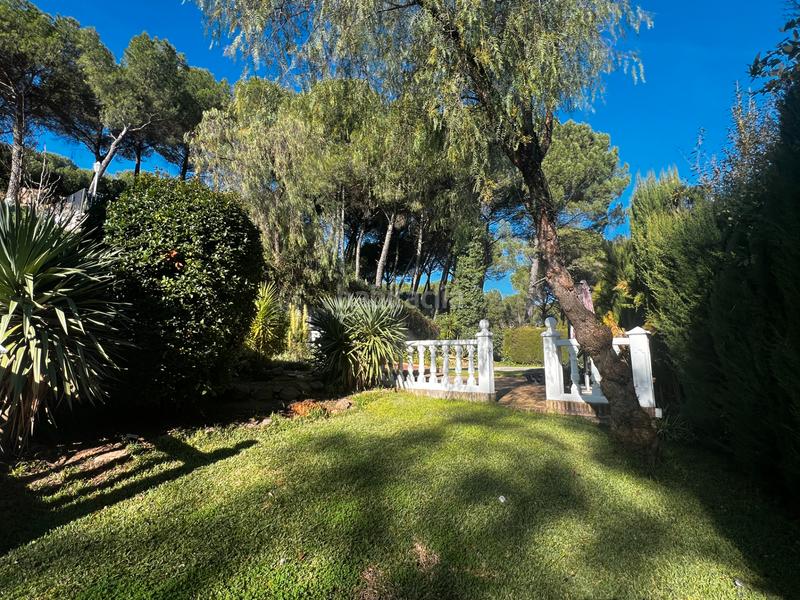 Foto 61be83a8-2c79-4623-9353-83c5bd9ef577. Casa aparellada amb xemeneia calefacció aparcament piscina a Córdoba