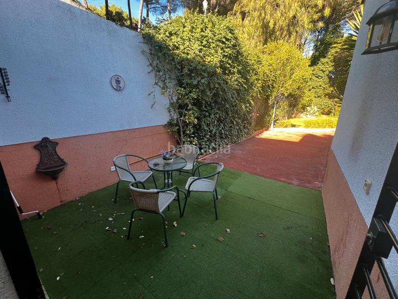 Foto 84c6bb08-9899-466d-99ee-3d8cef3c5f29. Casa aparellada amb xemeneia calefacció aparcament piscina a Córdoba